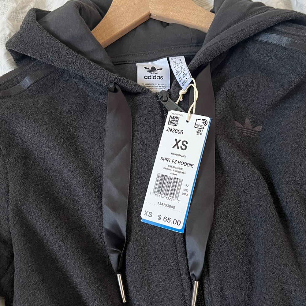 Adidas Black Cropped Hoodie - Picture 3 of 3